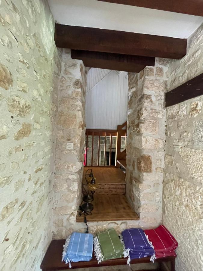 Domaine Du Bonheur En Pierre Avec Piscine, Proche Sarlat Holiday home