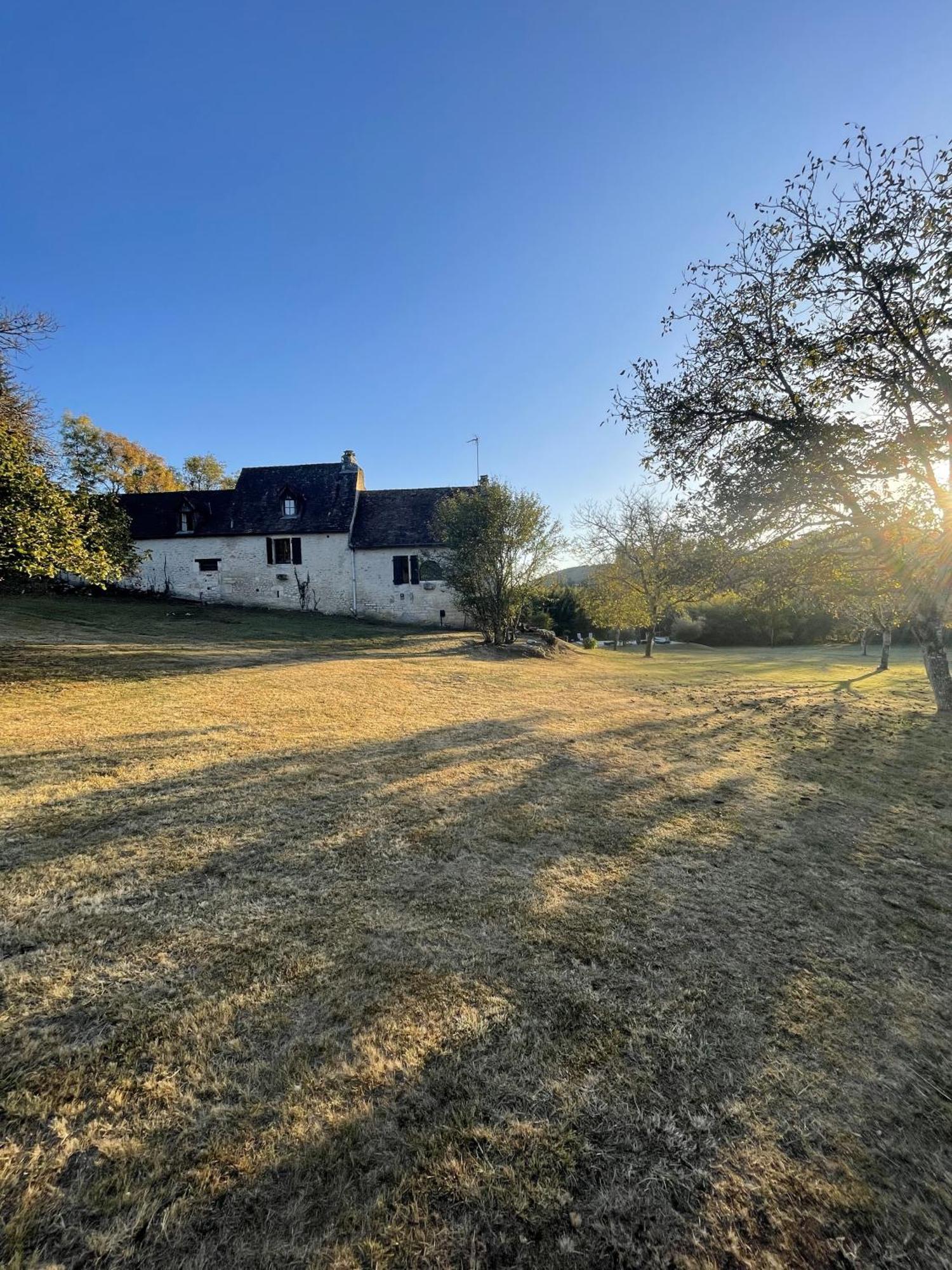 Domaine Du Bonheur En Pierre Avec Piscine, Proche Sarlat Holiday home Carlux